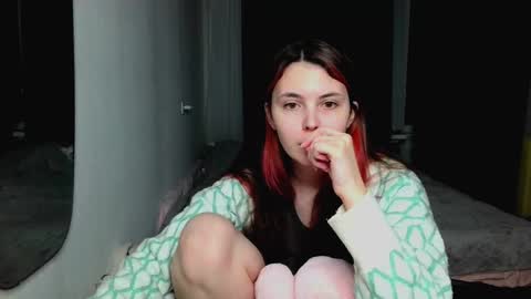 Snapshot of peachybabe__ chatting on January 4, 9:52 pm Peachy online show from January 4, 9:52 pm
