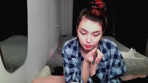 Snapshot of peachybabe__ chatting on January 6, 6:10 pm Peachy online show from January 6, 6:10 pm