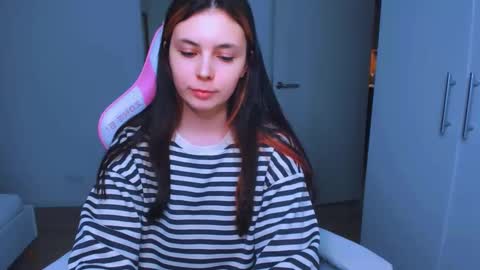 Snapshot of peachybabe__ chatting on January 25, 7:39 pm Peachy online show from January 25, 7:39 pm