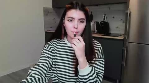 Snapshot of peachybabe__ chatting on February 18, 9:20 pm Peachy online show from February 18, 9:20 pm
