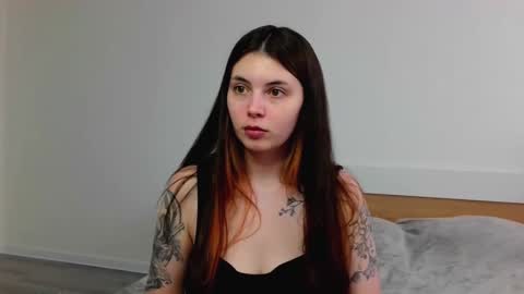 Snapshot of peachybabe__ chatting on March 3, 6:59 am Peachy online show from March 3, 6:59 am