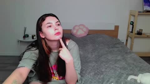 Snapshot of peachybabe__ chatting on March 6, 3:35 am Peachy online show from March 6, 3:35 am