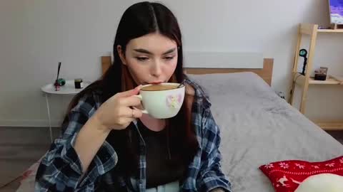 Snapshot of peachybabe__ chatting on March 7, 9:40 am Peachy online show from March 7, 9:40 am