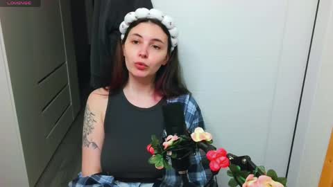 Peachy online show from May 16, 11:46 pm