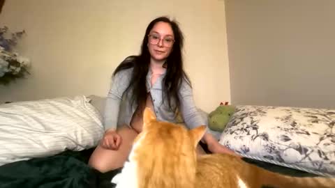 PeachyObsession online show from February 13, 1:23 am