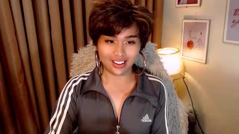 Snapshot of peakaboo_xx chatting on March 29, 5:13 pm Angel Creamdensada online show from March 29, 5:13 pm