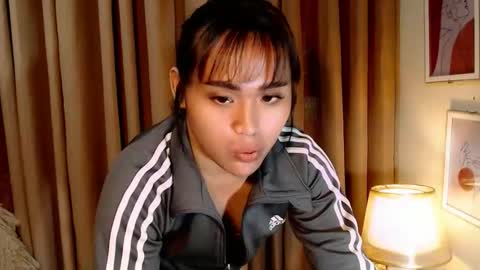 Snapshot of peakaboo_xx chatting on April 1, 8:59 am Angel Creamdensada online show from April 1, 8:59 am