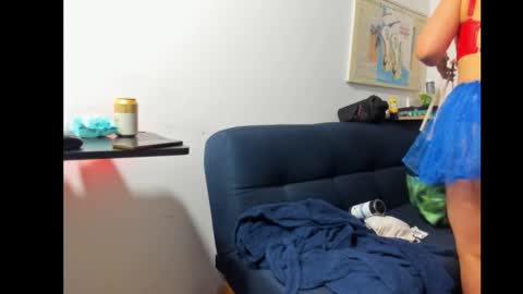 Snapshot of peanut_tangerine chatting on November 1, 12:56 am Tangerine Penaut online show from November 1, 12:56 am