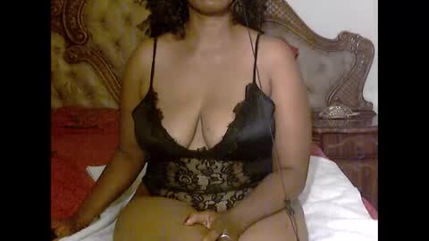 pearassmmm online show from December 3, 9:34 pm