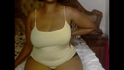 pearassmmm online show from February 7, 10:09 pm