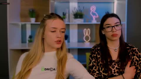 Snapshot of pearl_heart chatting on March 27, 8:26 am pearl heart online show from March 27, 8:26 am