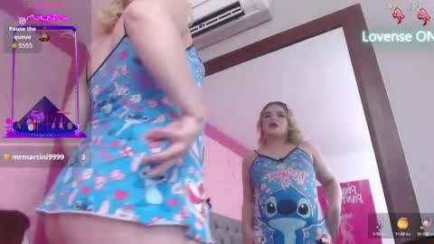 Snapshot of pearl_michelts chatting on October 10, 4:50 pm michel online show from October 10, 4:50 pm