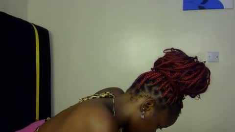 vel online show from February 8, 6:11 pm