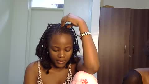 vel online show from May 17, 6:59 pm
