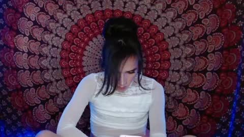pearlatin online show from May 14, 10:05 pm