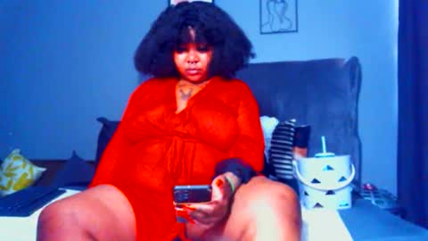 Snapshot of pearlblu38 chatting on October 2, 8:54 am Pearl online show from October 2, 8:54 am