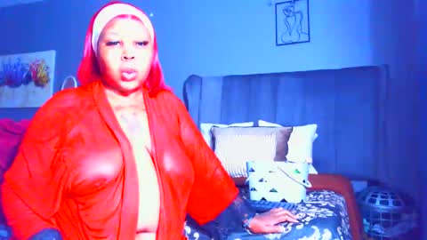 Snapshot of pearlblu38 chatting on May 3, 3:29 pm Pearl online show from May 3, 3:29 pm