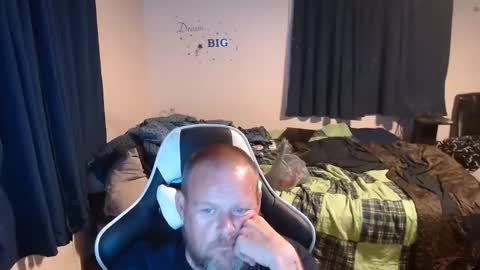 pecker40 online show from December 31, 3:23 am