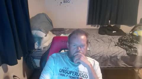 Snapshot of pecker40 chatting on April 11, 12:37 am pecker40 online show from April 11, 12:37 am