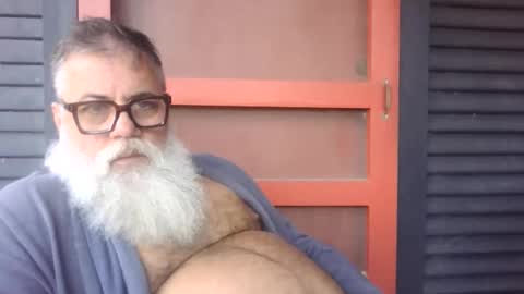 Snapshot of pecos8686 chatting on February 28, 3:46 pm pecos8686 online show from February 28, 3:46 pm