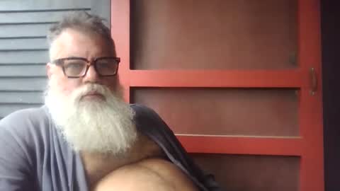 Snapshot of pecos8686 chatting on April 4, 2:25 pm pecos8686 online show from April 4, 2:25 pm