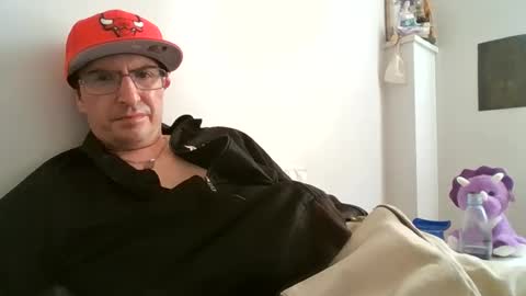 Snapshot of pedro3xxx chatting on June 4, 9:48 am pedro3xxx online show from June 4, 9:48 am