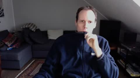 Snapshot of pedrohh chatting on December 25, 1:30 pm Arno online show from December 25, 1:30 pm