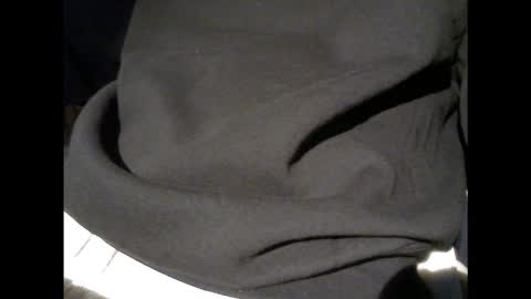 Snapshot of pedrohh chatting on January 17, 8:12 pm Arno online show from January 17, 8:12 pm