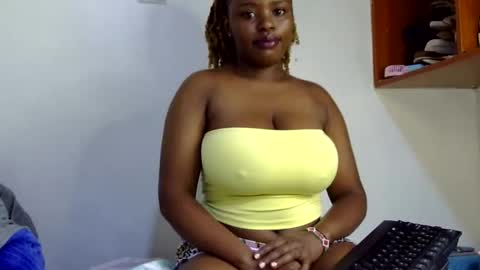 Snapshot of peekyshams chatting on September 13, 8:14 am peekyshams online show from September 13, 8:14 am