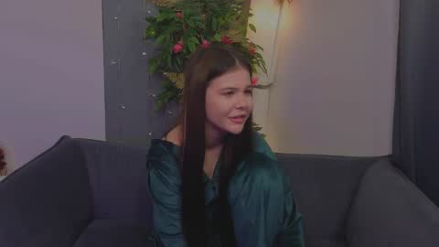 Snapshot of peggiescinto chatting on April 1, 1:41 pm Betty online show from April 1, 1:41 pm