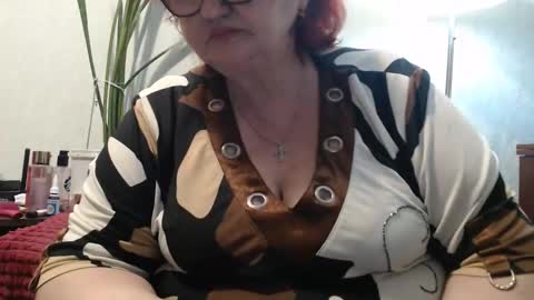 PeggySoft online show from May 4, 5:42 pm