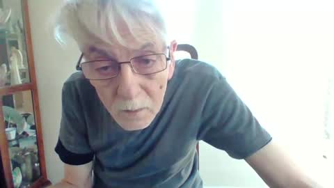 Snapshot of pem1650 chatting on September 24, 6:22 pm pem1650 online show from September 24, 6:22 pm