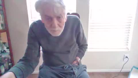 Snapshot of pem1650 chatting on October 18, 4:41 pm pem1650 online show from October 18, 4:41 pm