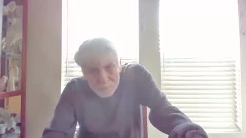 Snapshot of pem1650 chatting on October 19, 7:25 pm pem1650 online show from October 19, 7:25 pm