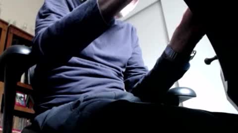 pem1650 online show from December 3, 8:18 pm