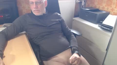 Pemue65 online show from May 13, 6:44 am