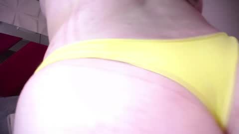 Snapshot of penelope_witts chatting on April 17, 2:14 am Penelope online show from April 17, 2:14 am
