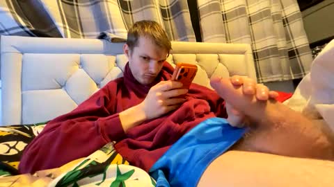 Penguin online show from December 15, 7:40 pm