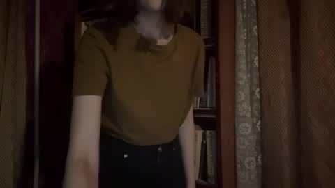 Snapshot of pennilinka chatting on March 27, 1:11 am Alya online show from March 27, 1:11 am