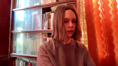 Snapshot of pennilinko chatting on March 16, 6:17 am Alya online show from March 16, 6:17 am