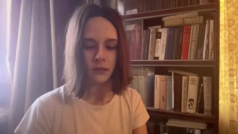 Snapshot of pennilinko chatting on March 21, 4:39 am Alya online show from March 21, 4:39 am