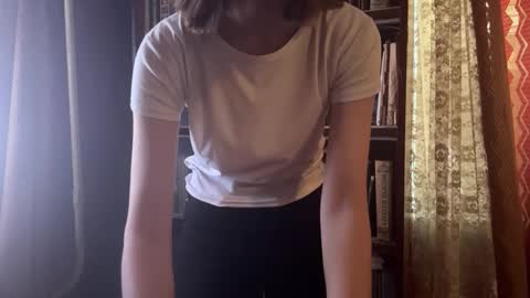 Snapshot of pennilinko chatting on March 21, 8:19 am Alya online show from March 21, 8:19 am