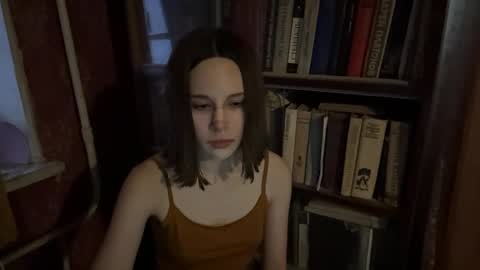 Snapshot of pennilinko chatting on April 5, 2:14 pm Alya online show from April 5, 2:14 pm