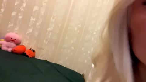 Snapshot of pennyczubakowski chatting on October 27, 2:21 pm Margot online show from October 27, 2:21 pm