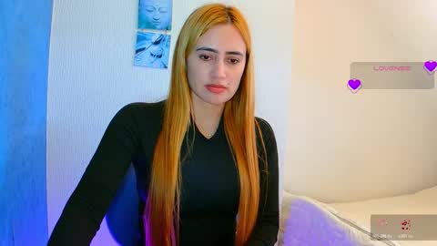 Snapshot of pennyy__ chatting on March 16, 11:47 am Hi Im Penelope better vibrations 1111 online show from March 16, 11:47 am