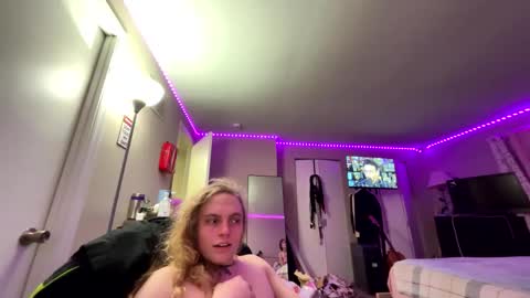 Penutbuttajelllytime online show from March 16, 1:55 am