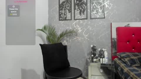 Snapshot of pepe_joness chatting on June 11, 5:11 pm Pepe jones online show from June 11, 5:11 pm