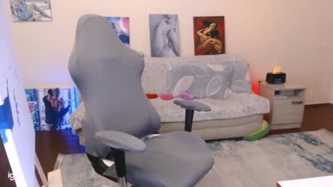 Olga and Kirill online show from December 13, 3:32 pm