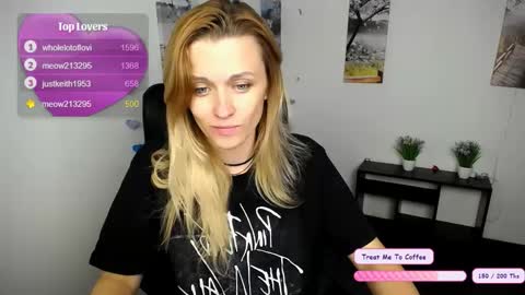 Mia online show from October 20, 6:25 am