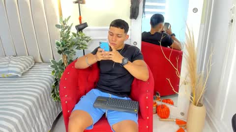 percy_god online show from October 1, 7:09 pm